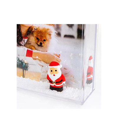 Moldura com neve e Pai Natal personalizável